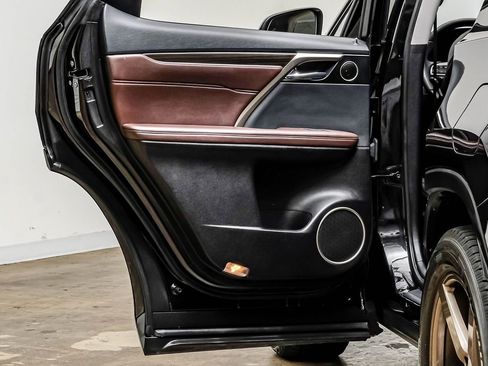 Used 2018 Lexus RX 350 Premium image 38