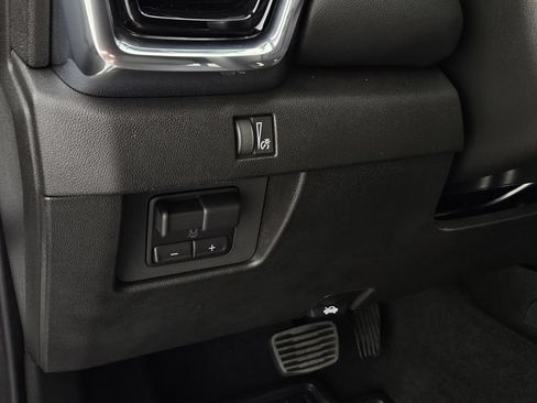 Used 2026 GMC Canyon Elevation RWD image 23