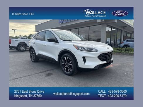 Used 2022 Ford Escape SE w/ SE Sport Appearance Package AWD/4WD image 1