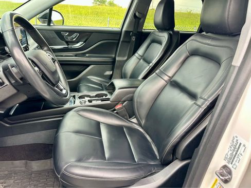 Used 2021 Lincoln Corsair AWD w/ Equipment Group 101A image 12