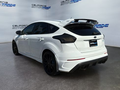 Used 2017 Ford Focus RS AWD/4WD image 8