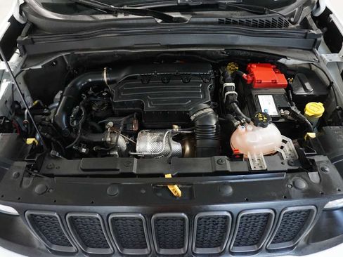 Used 2023 Jeep Renegade Trailhawk w/ Trailhawk Elite Group image 13