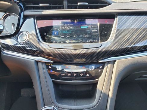 Certified 2024 Cadillac XT6 Premium Luxury AWD/4WD image 27