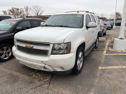 Used 2013 Chevrolet Tahoe LT image 2