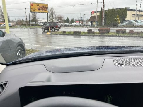 Used 2025 Kia K4 LXS image 33