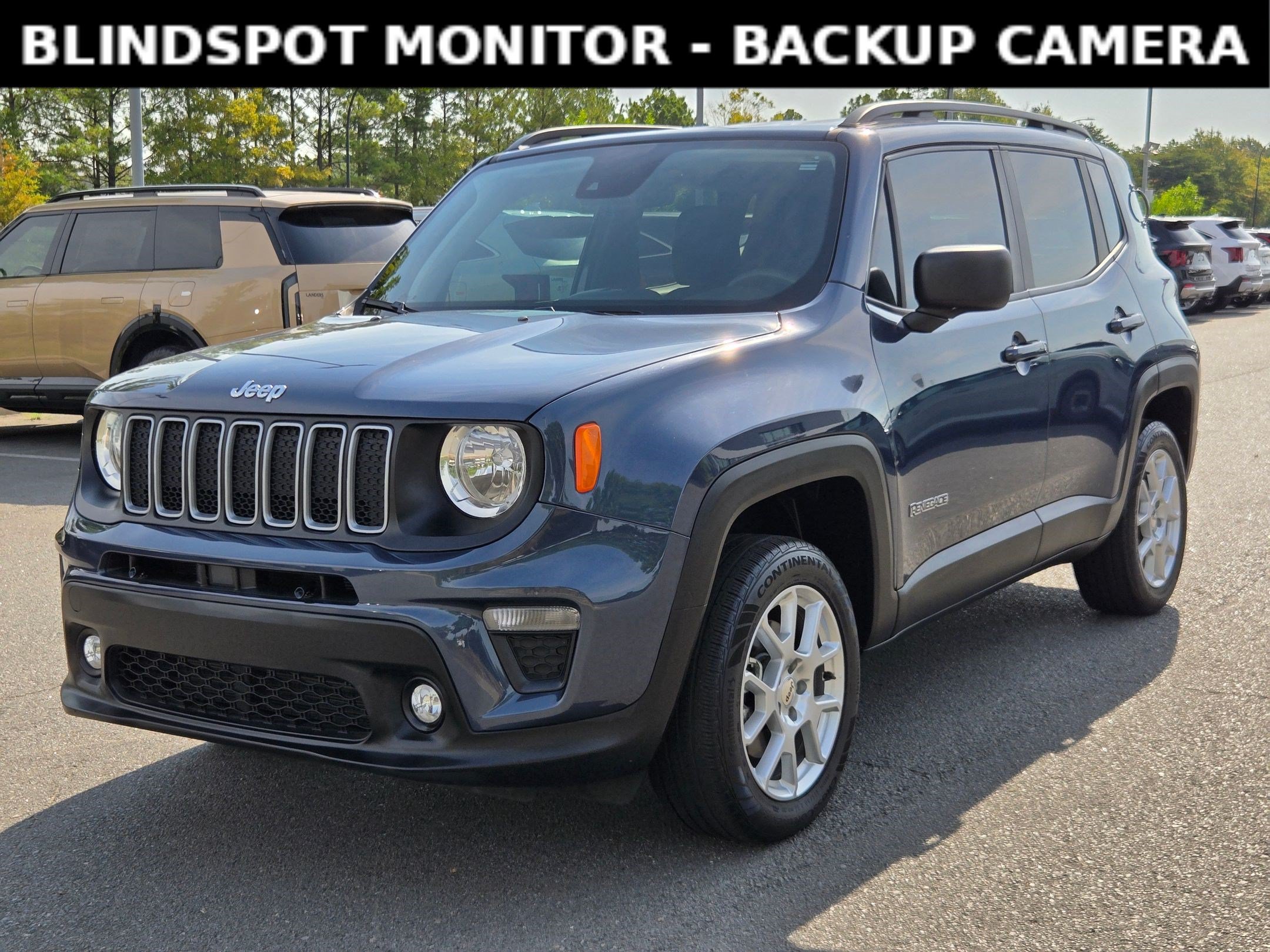 Used 2022 Jeep Renegade Latitude AWD/4WD image 3