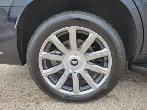 Certified 2022 Cadillac Escalade Premium Luxury Platinum image 5