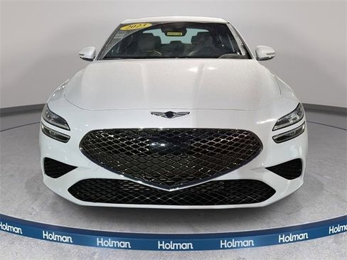 Used 2023 Genesis G70 2.0T image 3