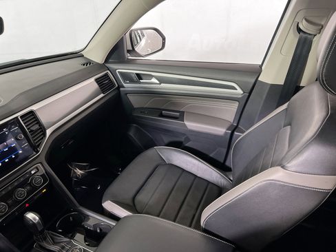 Used 2023 Volkswagen Atlas SEL Premium image 24