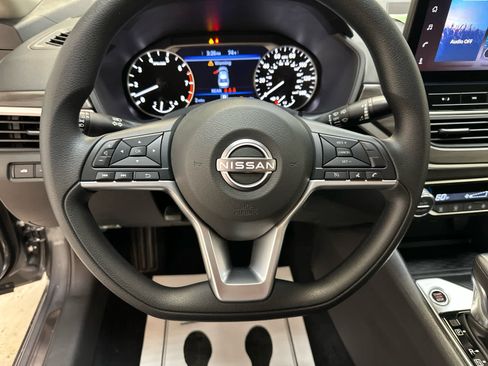 New 2025 Nissan Altima 2.5 SV image 14