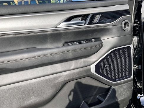 New 2026 Jeep Grand Wagoneer Limited AWD/4WD image 30