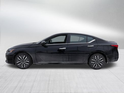 Certified 2023 Nissan Altima 2.5 SV image 4
