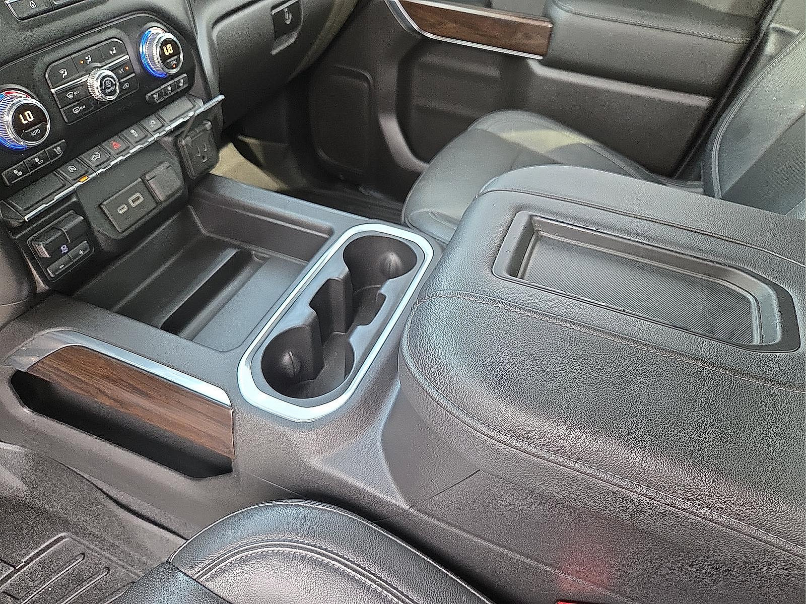 Used 2019 GMC Sierra 1500 SLT w/ SLT Premium Package AWD/4WD image 10