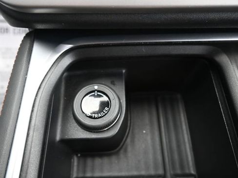 Used 2025 Ford Expedition Max Active image 17