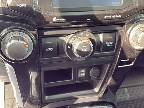 Used 2018 Toyota 4Runner TRD Off-Road Premium image 14