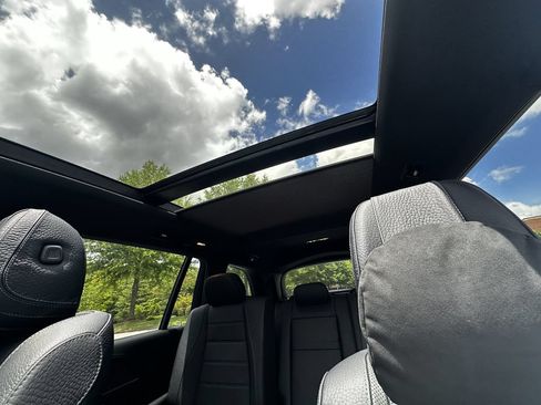 Certified 2025 Mercedes-Benz GLS 580 4MATIC image 34