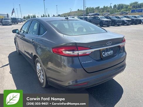 Used 2018 Ford Fusion S FWD image 9