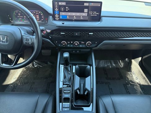 Used 2023 Honda Accord EX-L image 11
