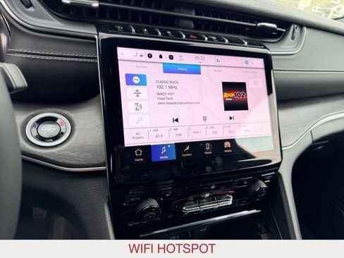 Certified 2025 Jeep Grand Cherokee Limited w/ Trailer Tow Package image 30