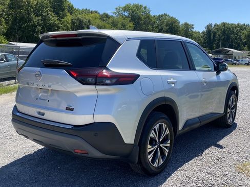 Used 2023 Nissan Rogue SV FWD image 5
