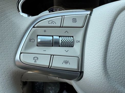 New 2026 Genesis G70 2.5T Prestige image 12