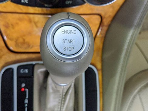 Used 2008 Mercedes-Benz SL 550 image 18