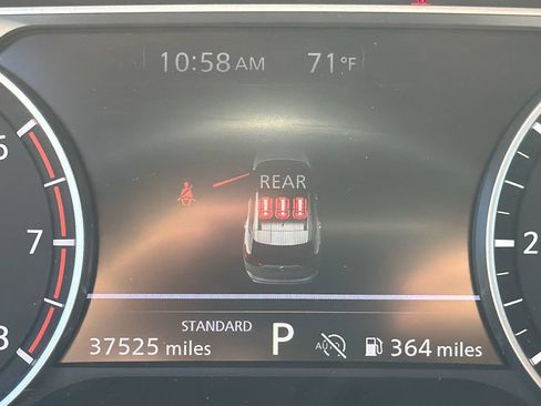 Used 2025 Nissan Rogue SV FWD image 27