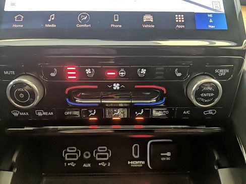 Used 2025 Jeep Grand Cherokee Summit image 27