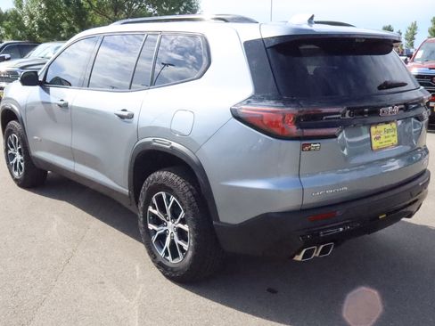 Used 2026 GMC Acadia AT4 w/ LPO, Floor Liner Package AWD/4WD image 5