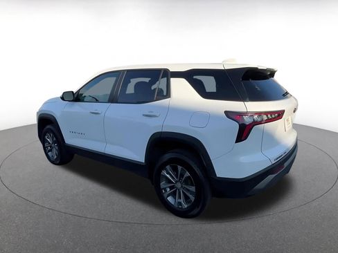 Used 2025 Chevrolet Equinox LT image 10