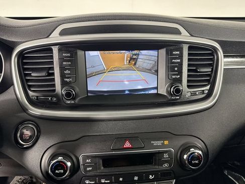 Used 2020 Kia Sorento EX FWD image 8