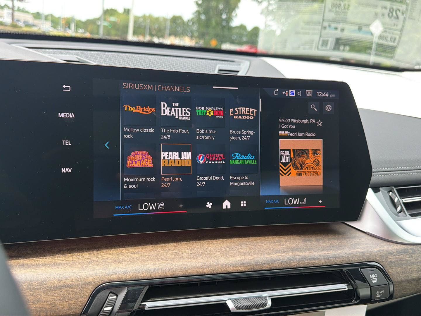 New 2026 BMW X1 xDrive28i w/ Technology Package AWD/4WD image 23