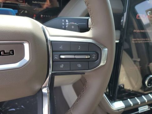 New 2026 GMC Yukon Denali image 27