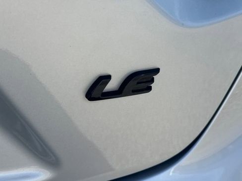 Used 2024 Toyota Corolla LE image 5