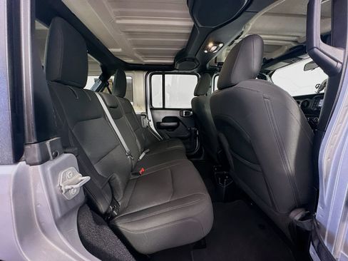 Used 2019 Jeep Wrangler Unlimited Sport AWD/4WD image 31