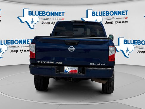 Used 2016 Nissan Titan SL AWD/4WD image 6