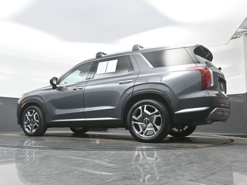 Used 2023 Hyundai Palisade Limited image 30