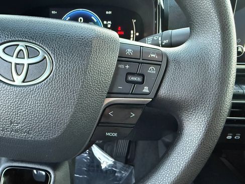 Used 2025 Toyota Camry LE FWD image 36