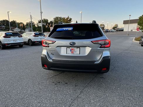 Used 2025 Subaru Outback Premium w/ Popular Package #1A image 5