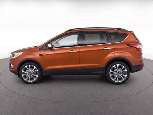 Used 2017 Ford Escape SE w/ Equipment Group 201A FWD image 6