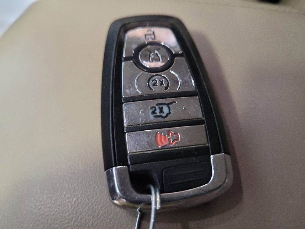 Used 2021 Lincoln Corsair Reserve w/ Equipment Group 201A FWD image 32