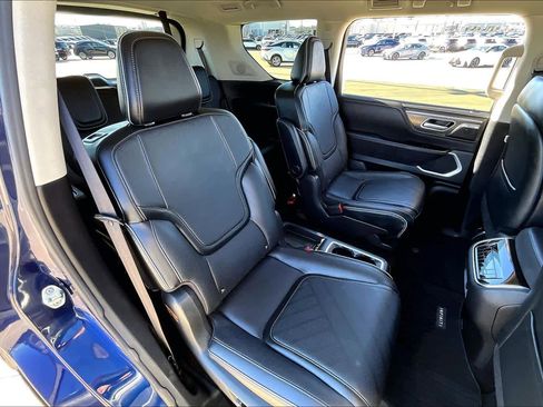 Used 2025 INFINITI QX80 Luxe RWD image 32