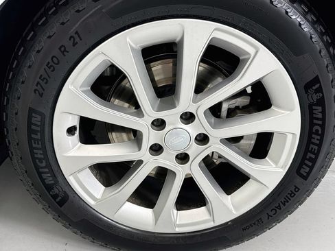Used 2024 Land Rover Range Rover Sport SE AWD/4WD image 29