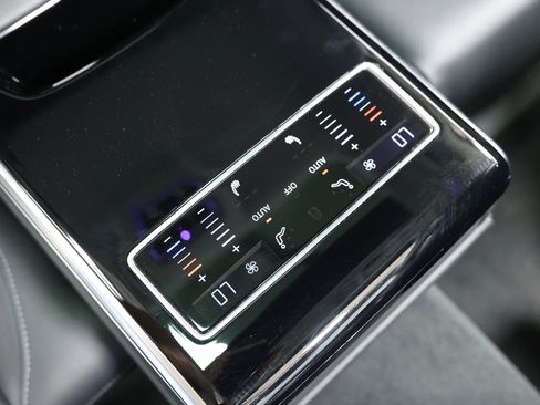 Used 2023 Audi S8 w/ S8 Comfort Plus Package AWD/4WD image 75