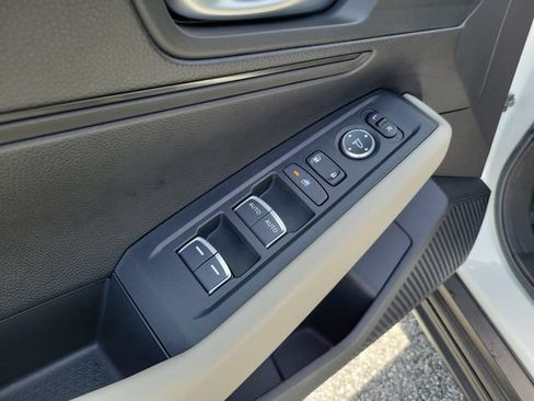 Certified 2025 Honda Accord LX image 9