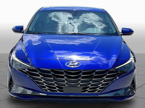 Used 2022 Hyundai Elantra SEL w/ Convenience + Premium Package FWD image 4
