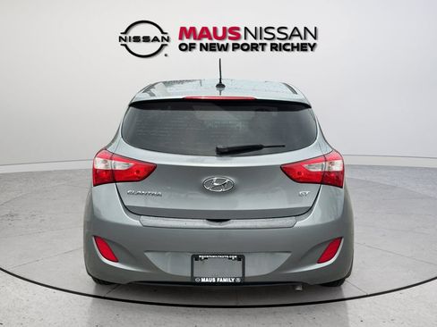 Used 2015 Hyundai Elantra GT FWD image 9