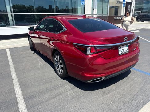 Used 2019 Lexus ES 350 w/ Premium Package FWD image 9