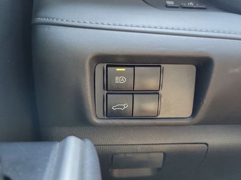 Used 2021 Toyota Highlander XSE AWD/4WD image 30