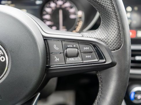 Used 2022 Alfa Romeo Giulia Ti w/ Active Assist Plus Package image 24